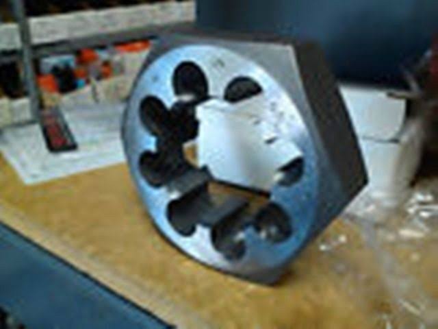 1 3 4 5 LH Carbon Hex Rethreading Die W85825
