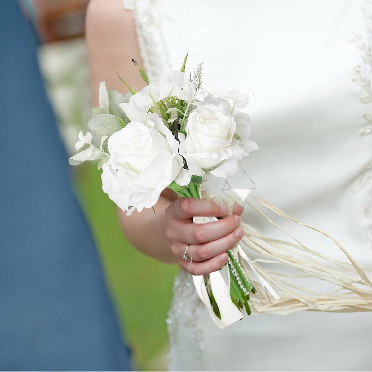 8.7 Inch Artificial Silk Rose Bridal Bouquet C919431