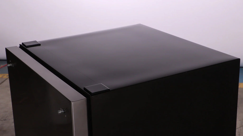 5.7 Cu. Ft. Built-In Dual-Drawer Refrigerator Stainless Steel V4606