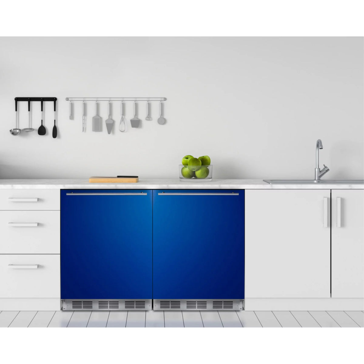 24" Wide 5.1 Cu. Ft. Compact Refrigerator And Freezer Combo - Blue E69803